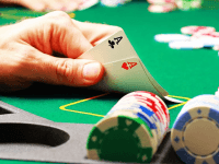Estrategia de póker: Cómo hacer frente a un raiser preflop en las primeras posiciones