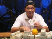 Jugadores de póker famosos: Johnny Chan